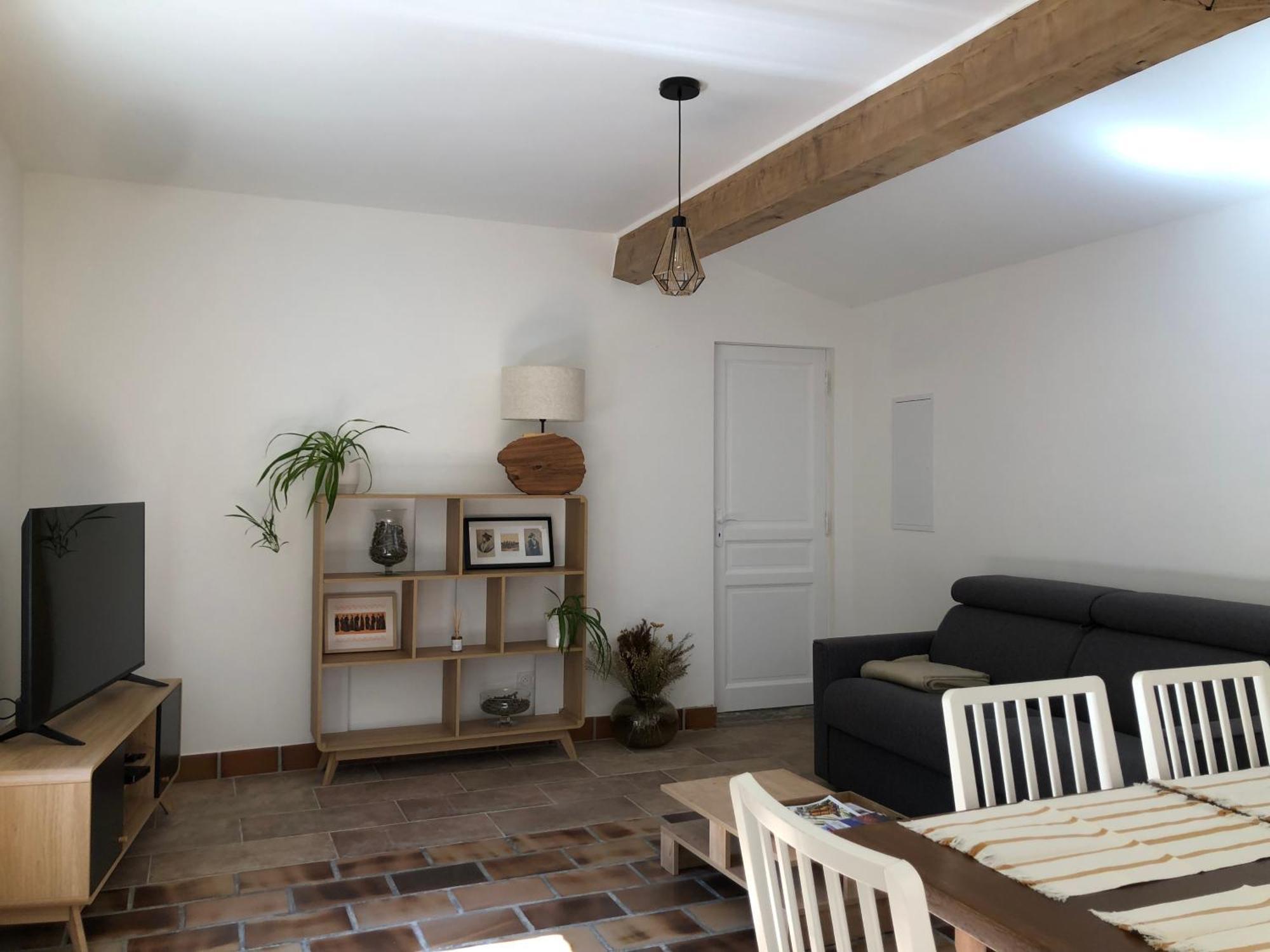 Gite En Provence Dans Grand Jardin Avec Piscine Partagee كورنيليون كونفو المظهر الخارجي الصورة